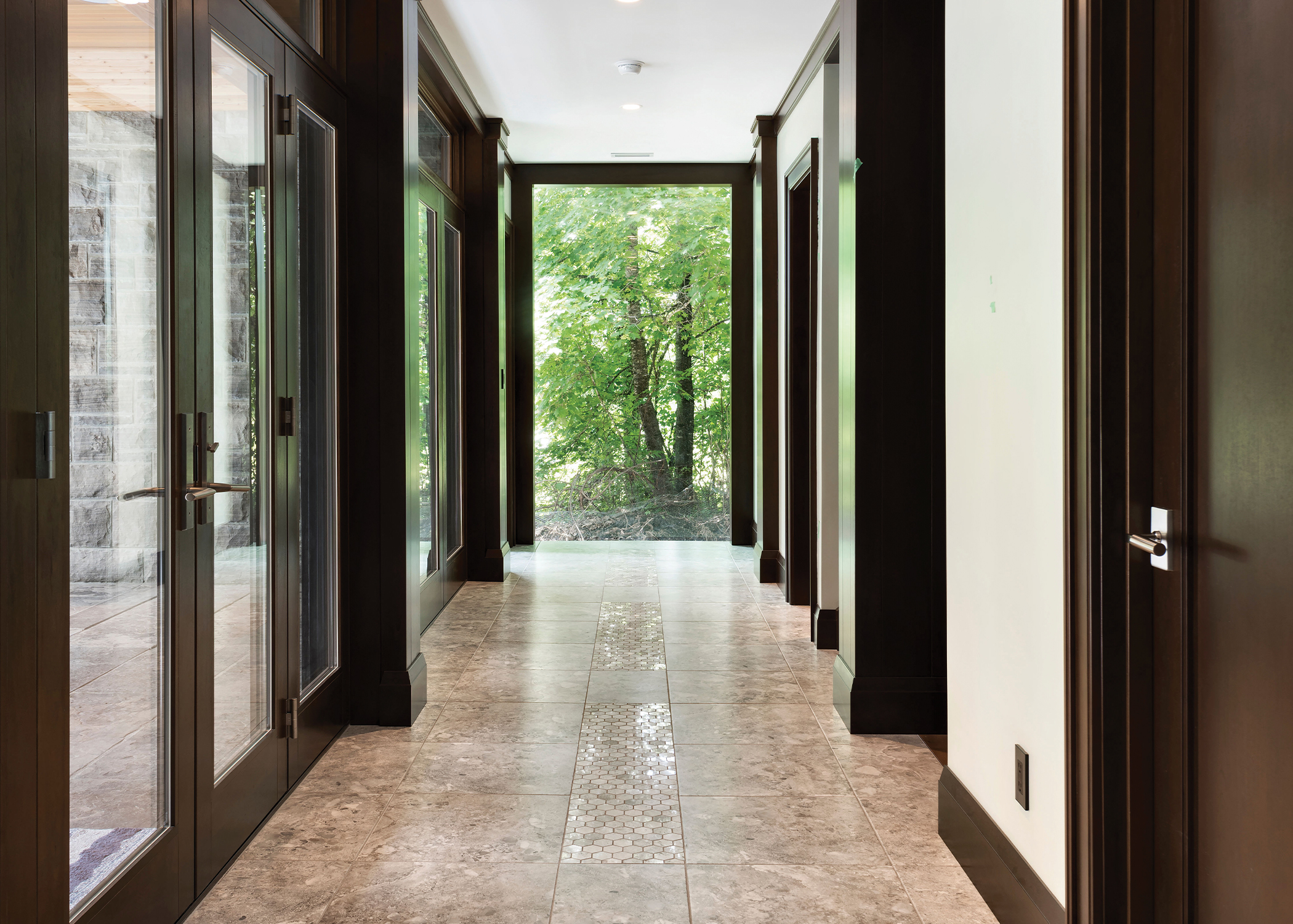 DT – hallway with doors